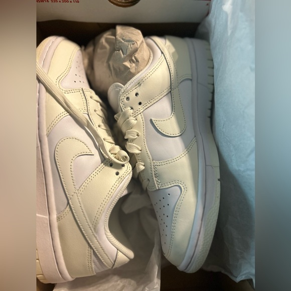 Nike Dunk, Coconut Milk. Womens size 8. - Picture 1 of 1